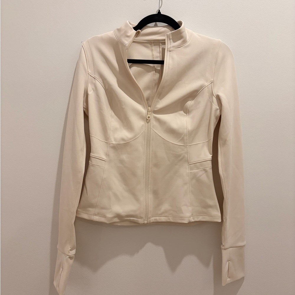 NWOT Girlfriend Collective Cream Cloud Parker Seamed Athletic Jacket Size M